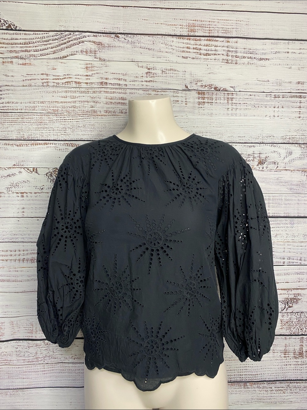 Kate spade ♠️ suns eyelet top - Picture 4 of 7